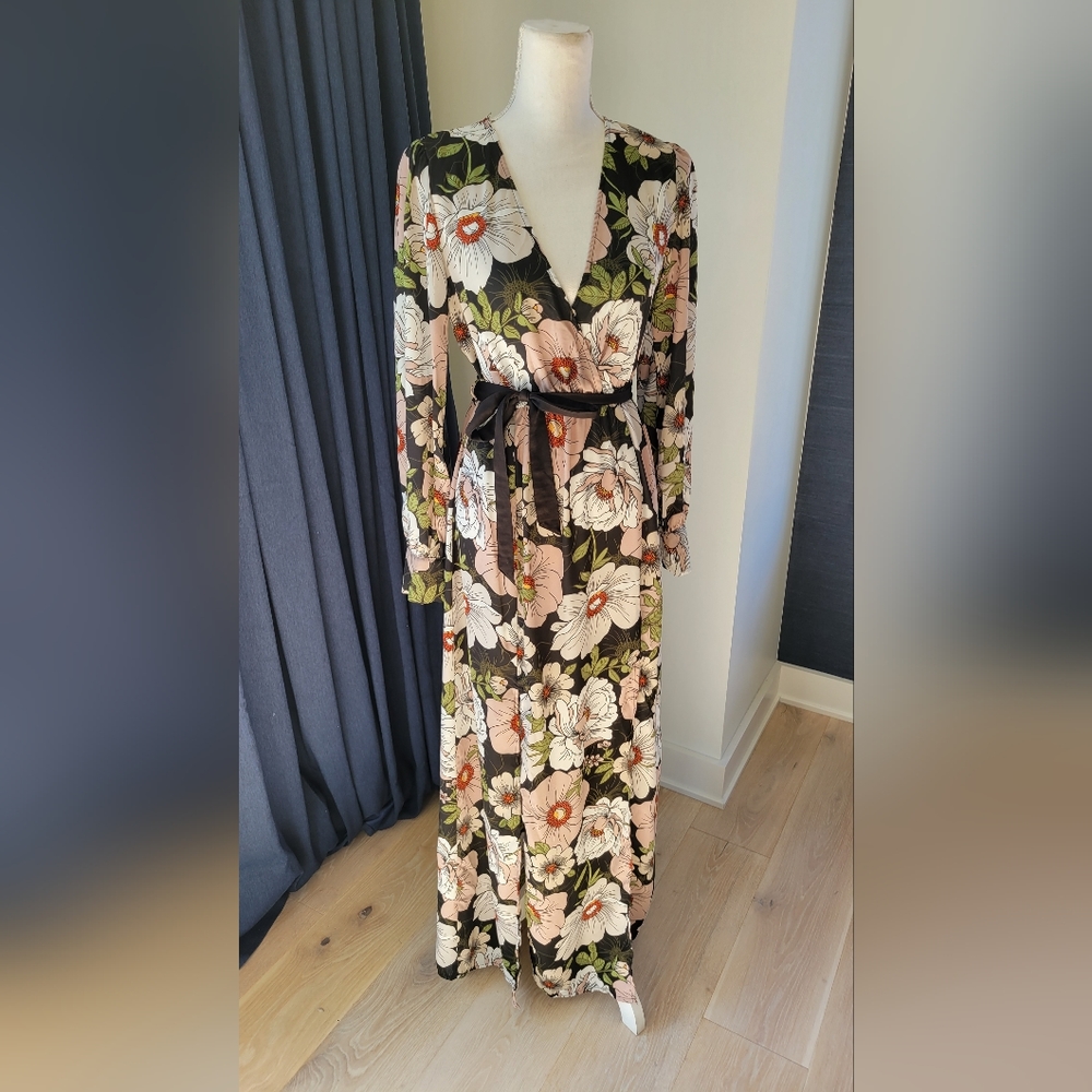 FOREVER 21 | Contemporary Black + Tan Floral Dress